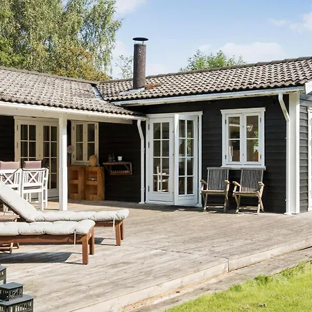 Pet Friendly In Sjaellands Odde Tjørneholm